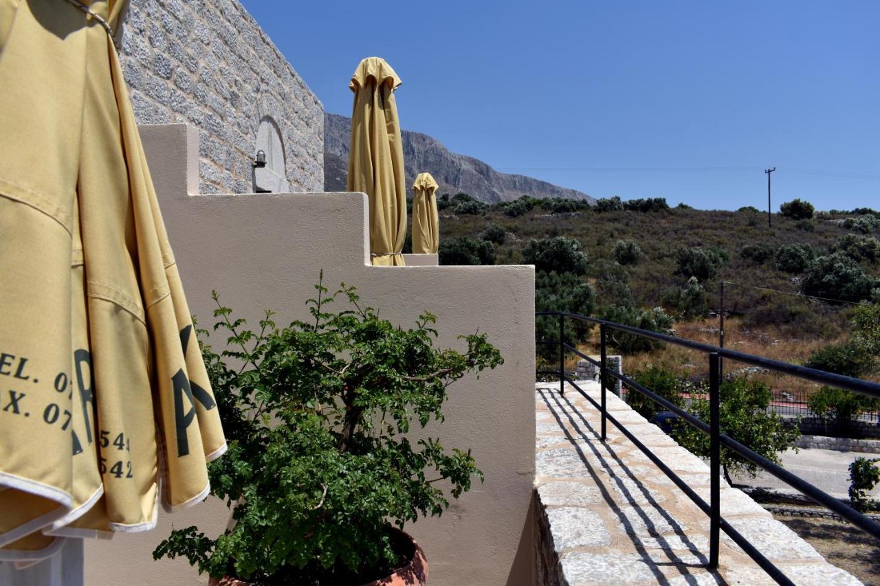 Akroyiali Apartments Gerolimenas Exterior photo