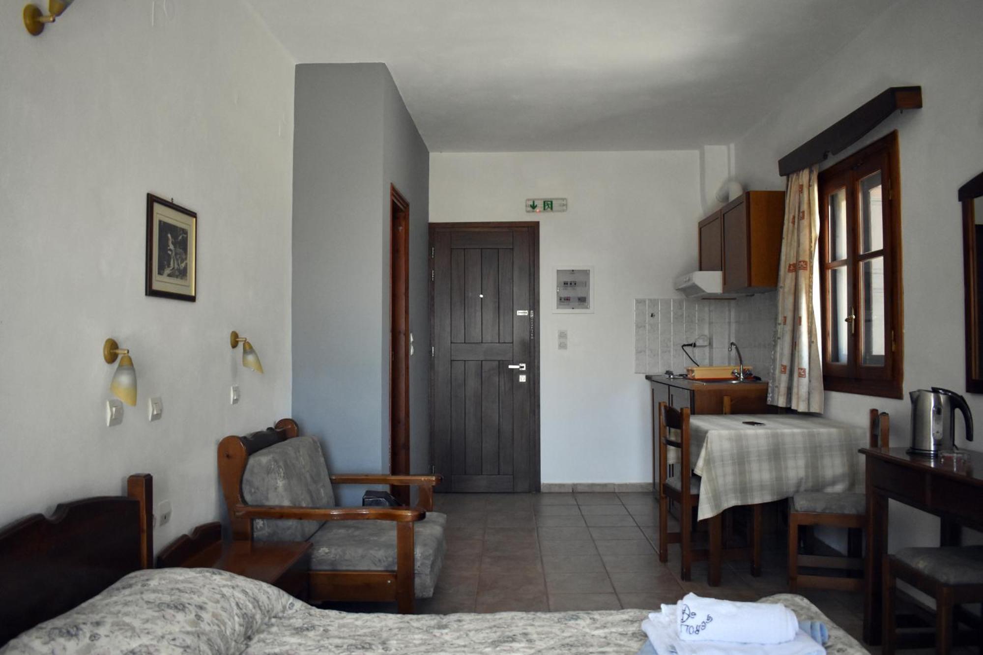 Akroyiali Apartments Gerolimenas Room photo