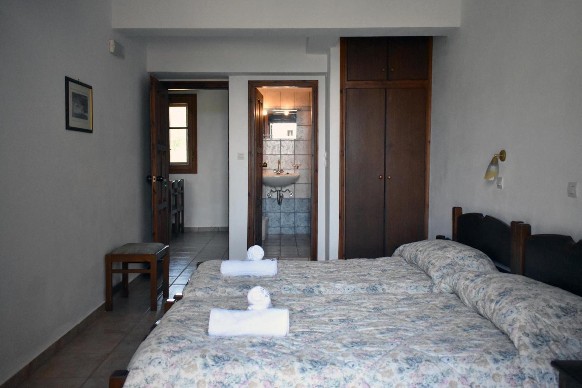 Akroyiali Apartments Gerolimenas Room photo