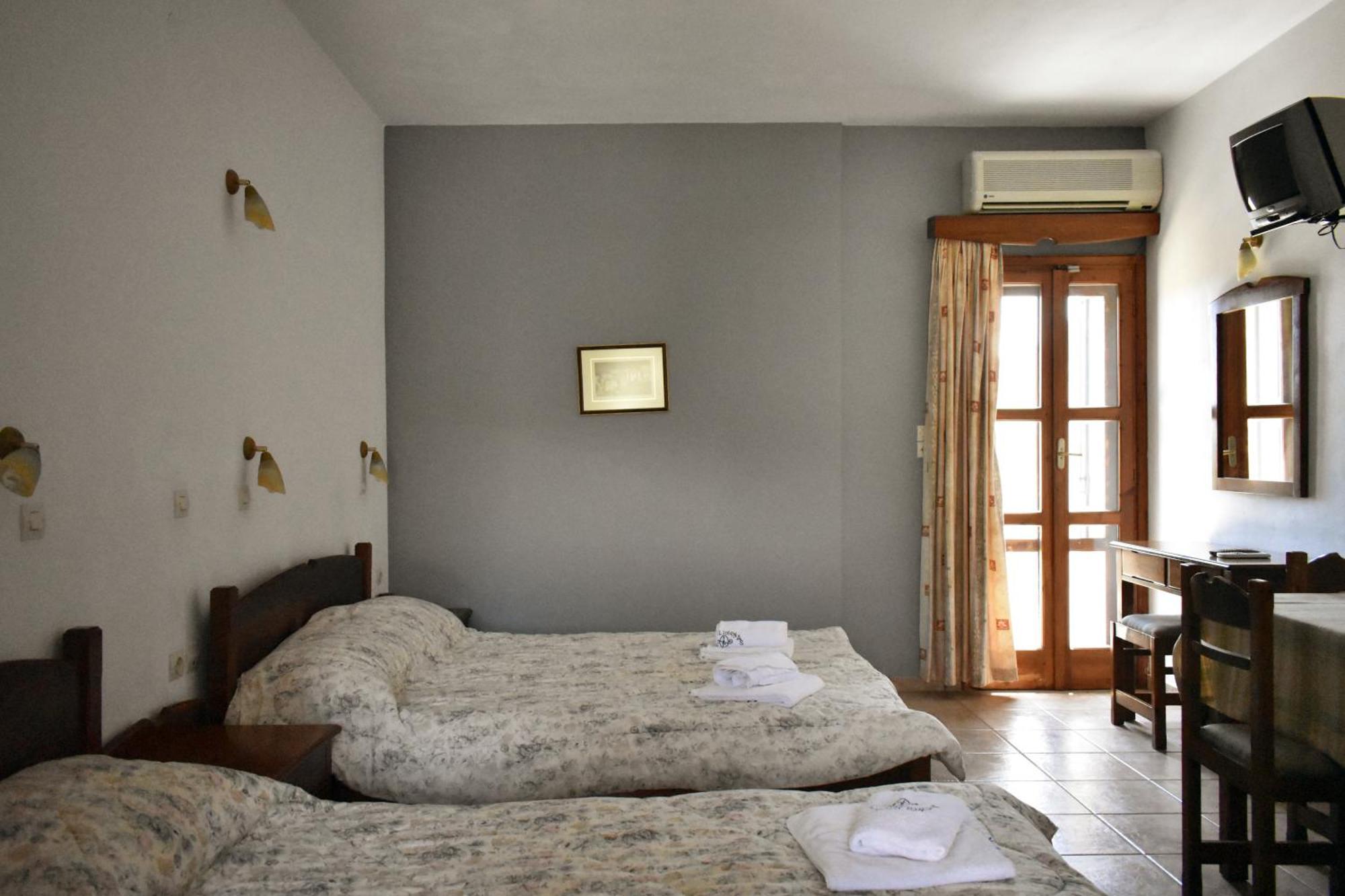 Akroyiali Apartments Gerolimenas Room photo